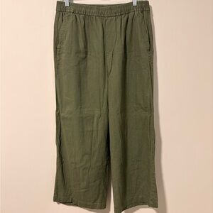 Old Navy Women's Olive Green Chinos